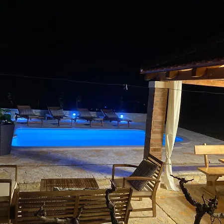Dom wakacyjny House Mare Postira